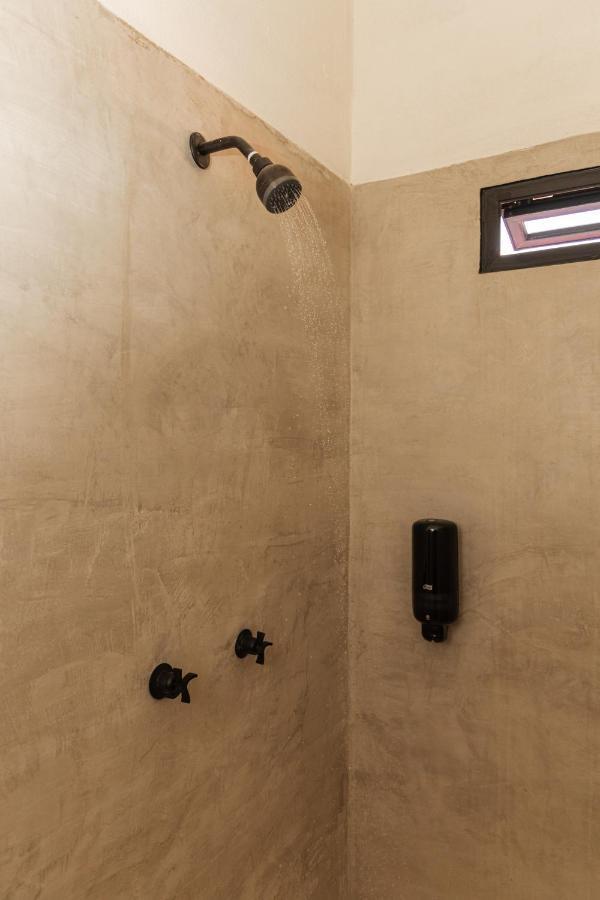 Caleta Hostel Rooftop & Pool Cancun Ngoại thất bức ảnh