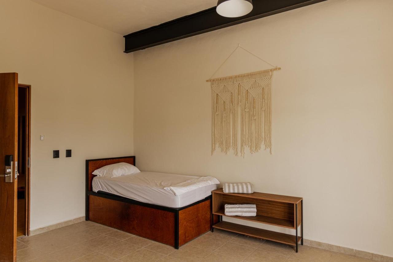 Caleta Hostel Rooftop & Pool Cancun Ngoại thất bức ảnh