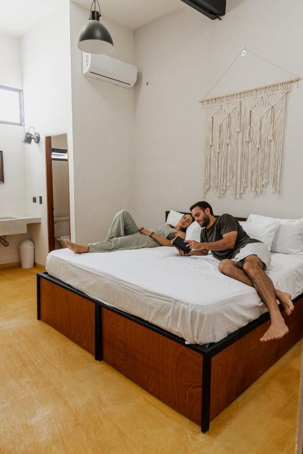 Caleta Hostel Rooftop & Pool Cancun Ngoại thất bức ảnh