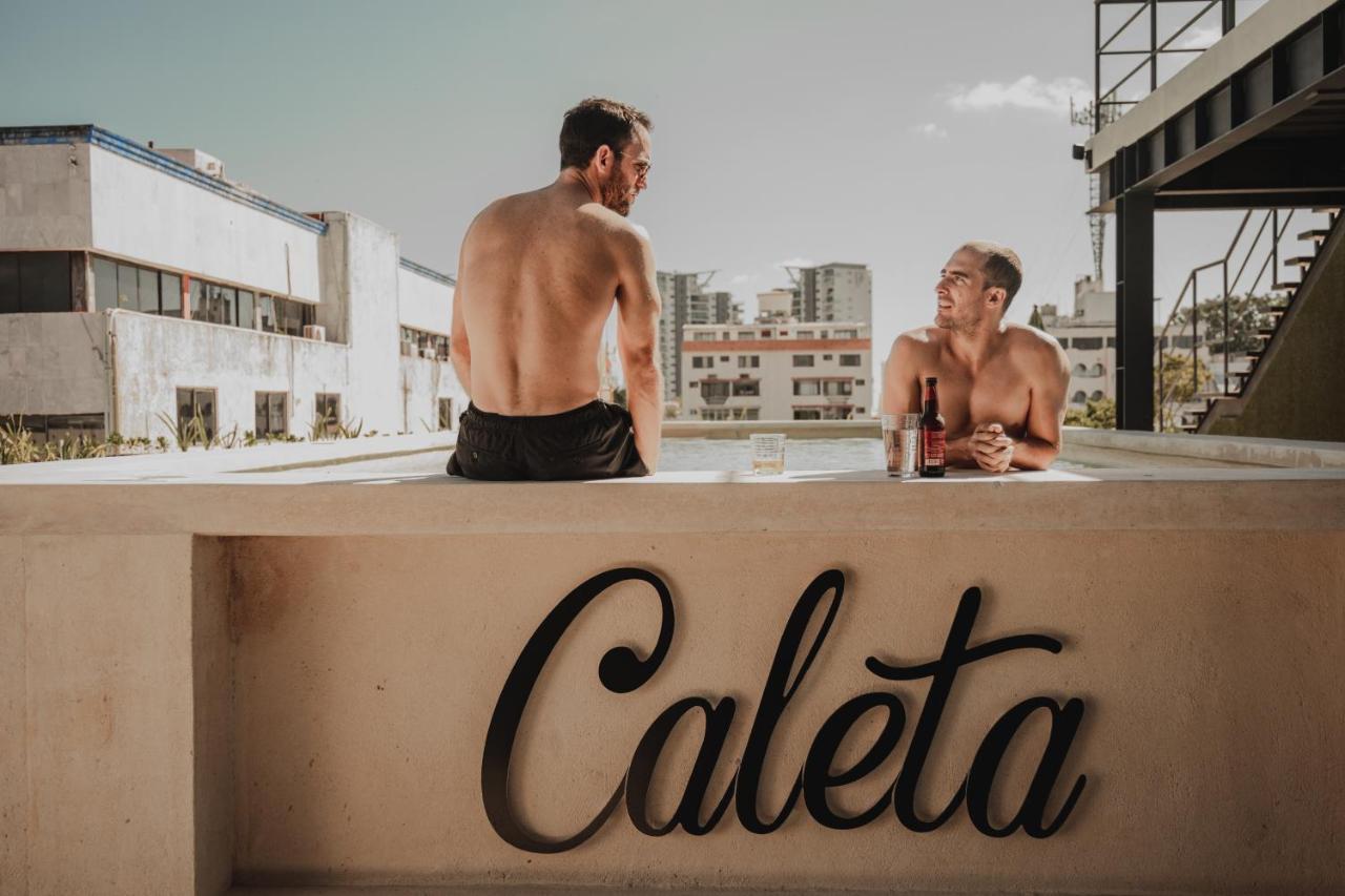 Caleta Hostel Rooftop & Pool Cancun Ngoại thất bức ảnh