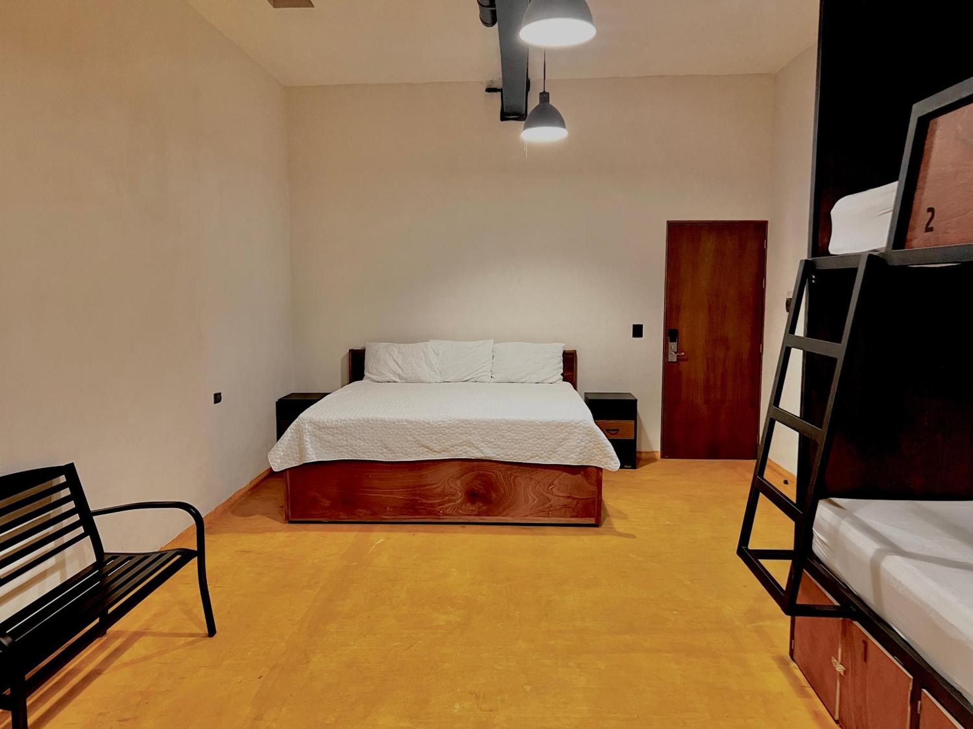Caleta Hostel Rooftop & Pool Cancun Ngoại thất bức ảnh